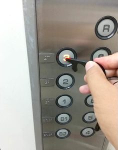 ドアオープナー　エレベーター