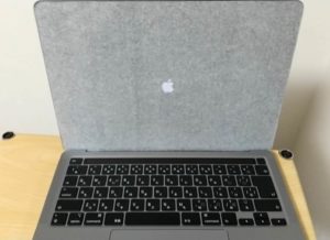 2020年モデルの13インチMacBook Pro　自動起動