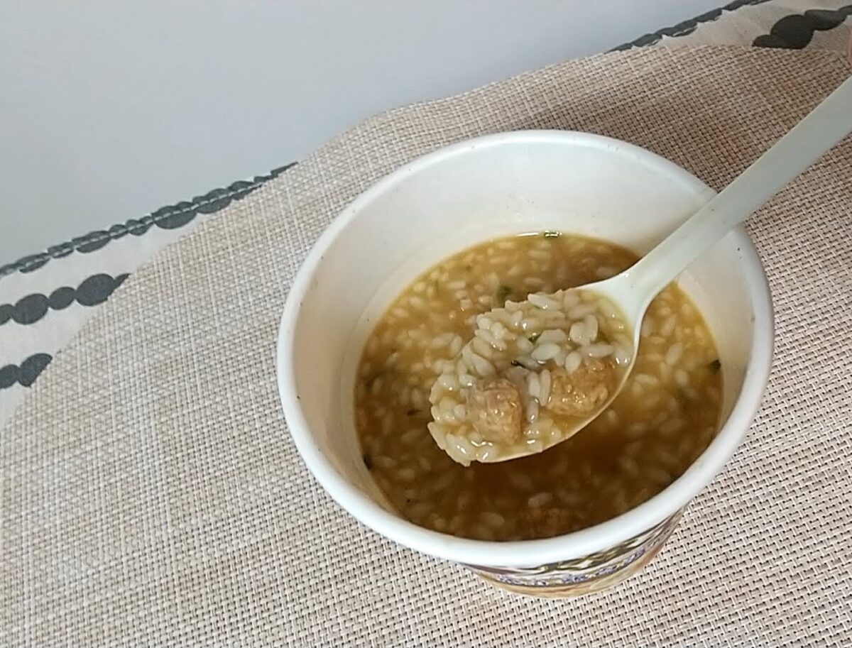 ローソン限定のカップご飯 麺屋一燈 濃厚魚介鶏白湯飯をいただく ハジカラ