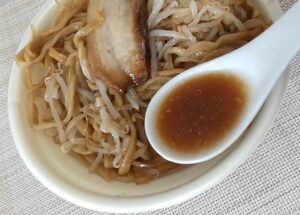 中華蕎麦とみ田監修 三代目豚ラーメン　スープ