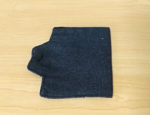 セリア　仮置きマスクケースデニム風　裏