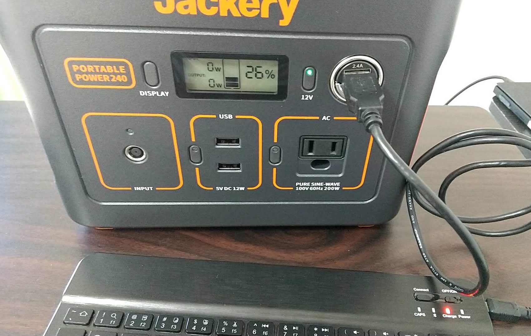 Jackery ポータブル電源 240　シガーソケット　ワイヤレスキーボード