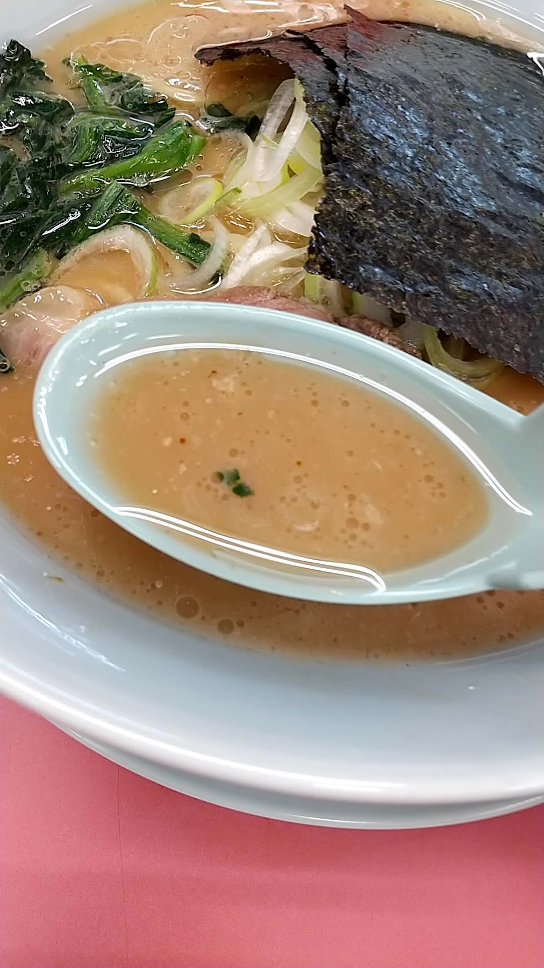 ラーメン山岡家 東千葉店　醤油ラーメン　スープ