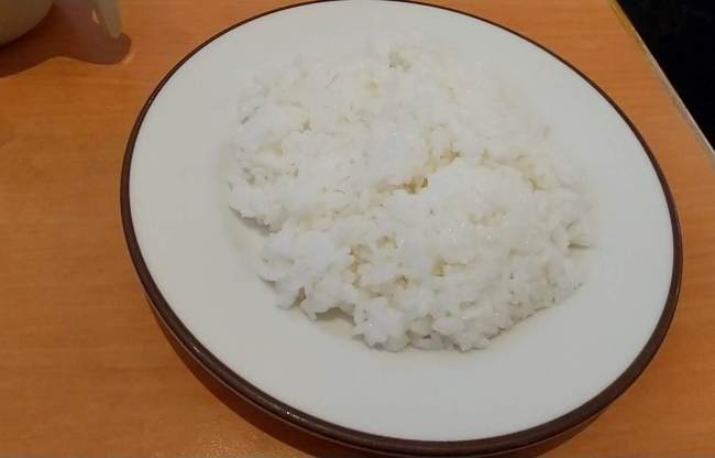 サイゼリヤ　牛100%オニオンソースのハンバーグ　ライス