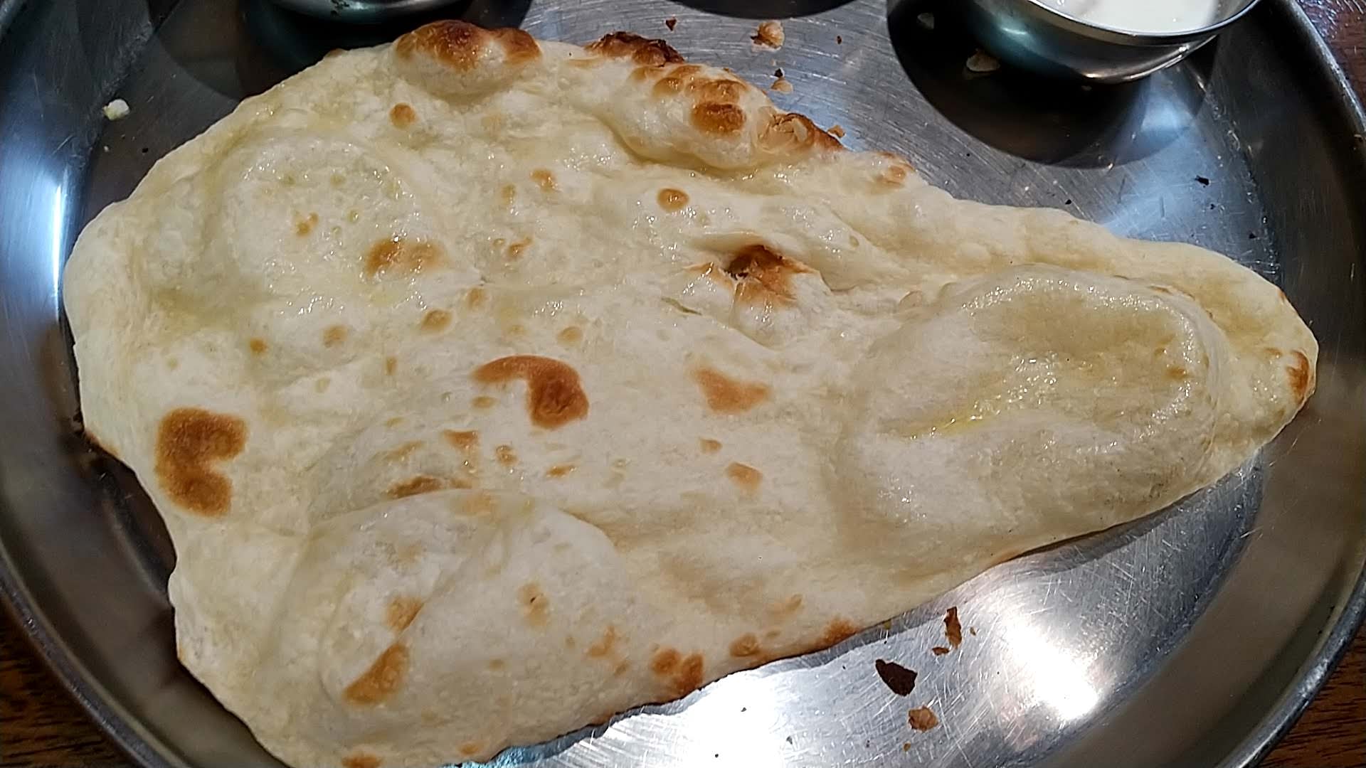 ターリー屋大森店　ナンのおかわり
