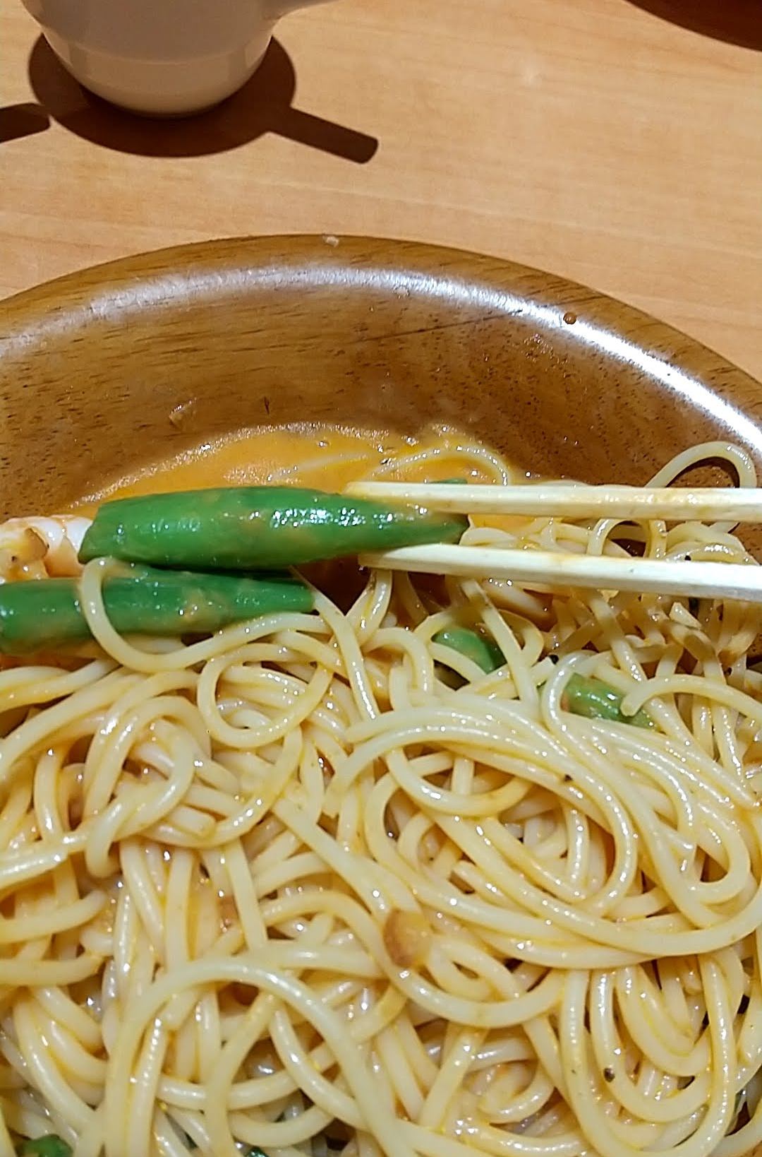 サイゼリヤ　エビとアスパラガスのオーロラソース　アスパラガス