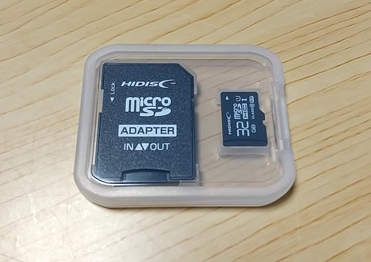 ダイソー　マイクロSDカード　32GB