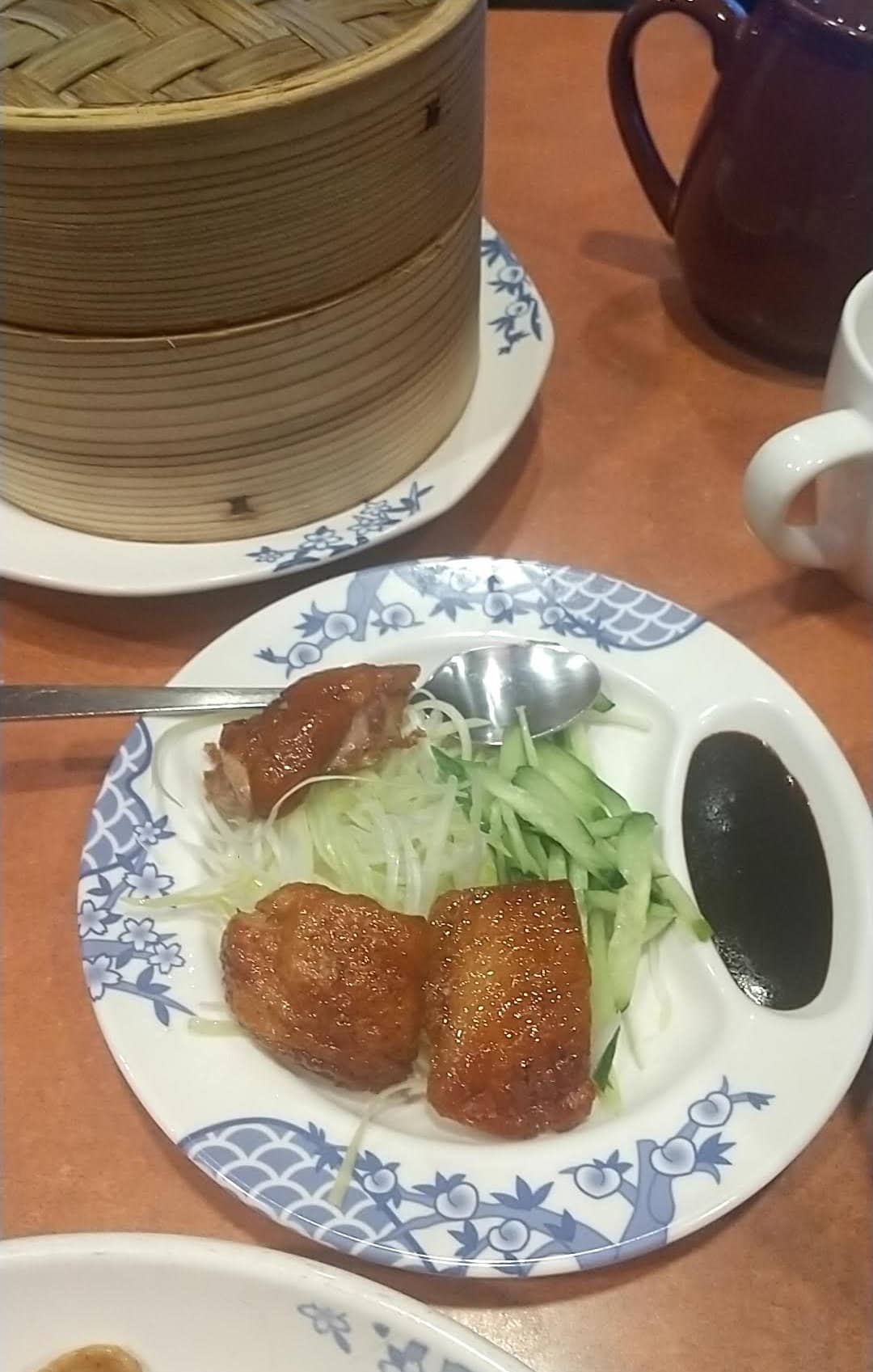 バーミヤン　北京ダック　野菜とタレ