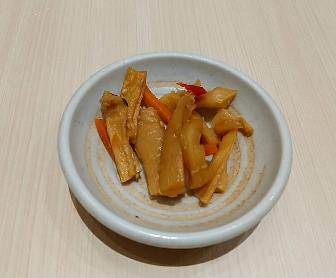 本格帯広 十勝豚丼専門店 㐂久好（きくよし）　大根漬物