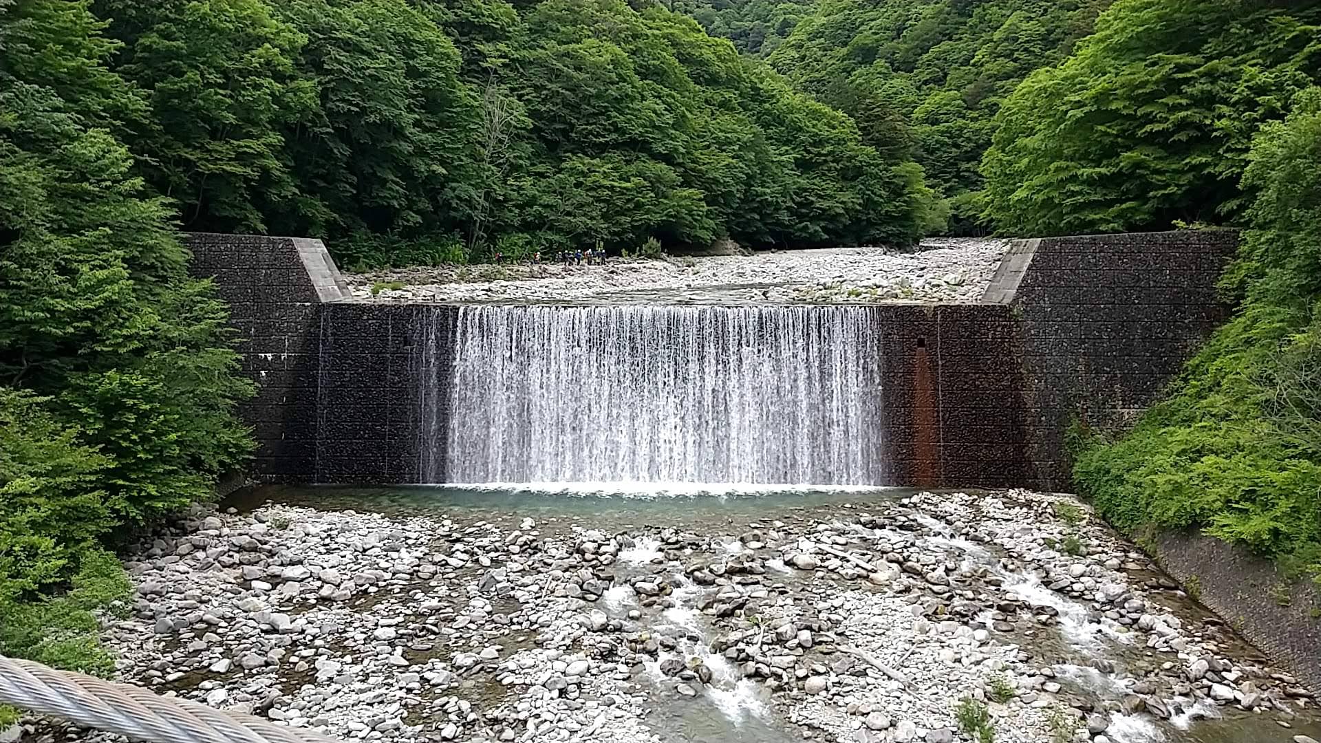 西沢渓谷 滝を見る