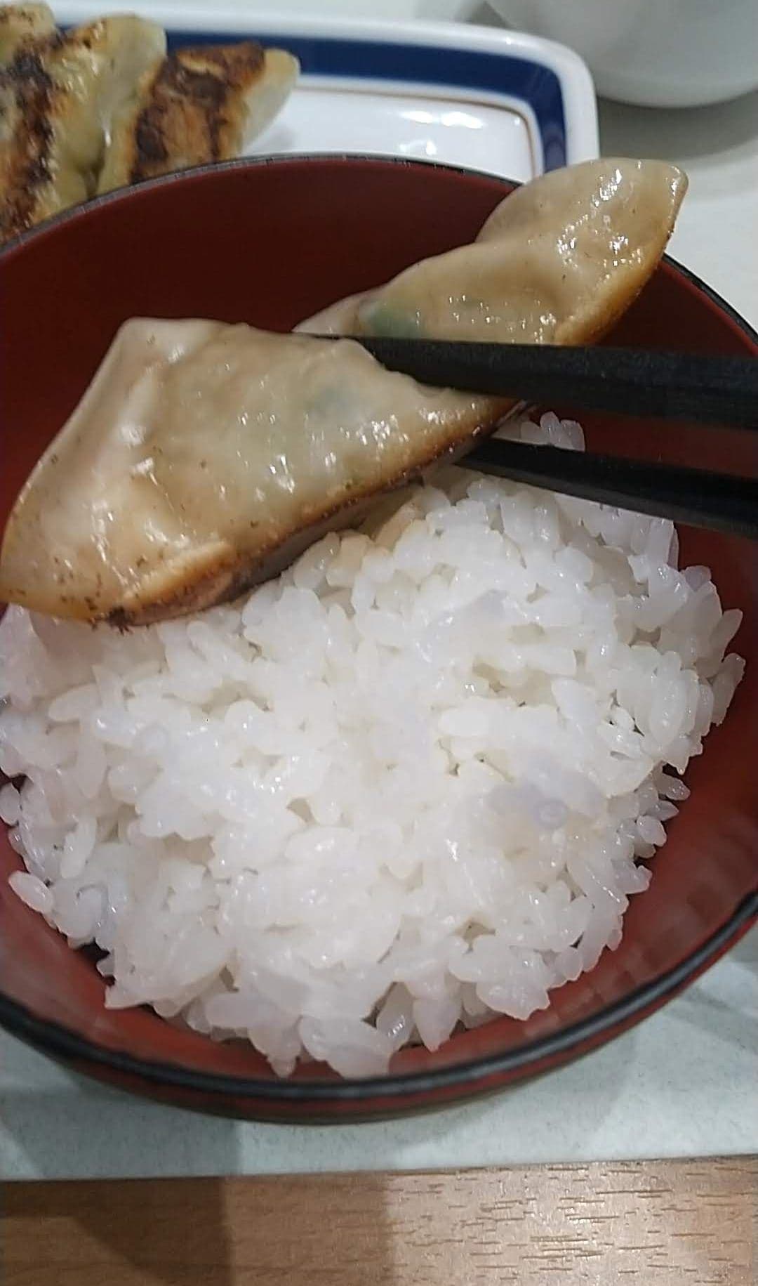 リンガーハット　ぎょうざ7個定食　ご飯と