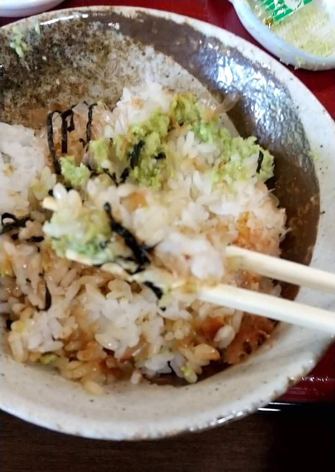 小菅の湯　生わさび丼　食べる