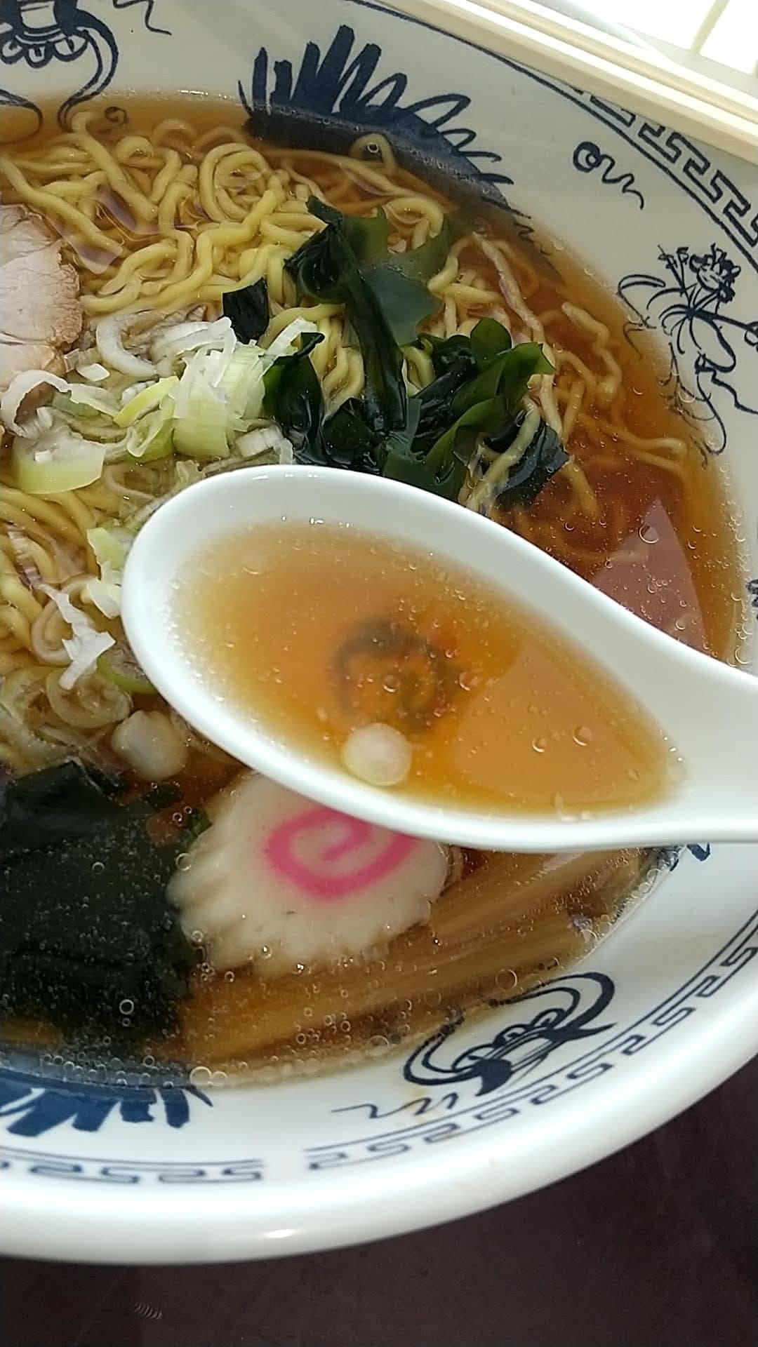 鮫洲運転免許試験場　食堂　醤油ラーメン　スープ