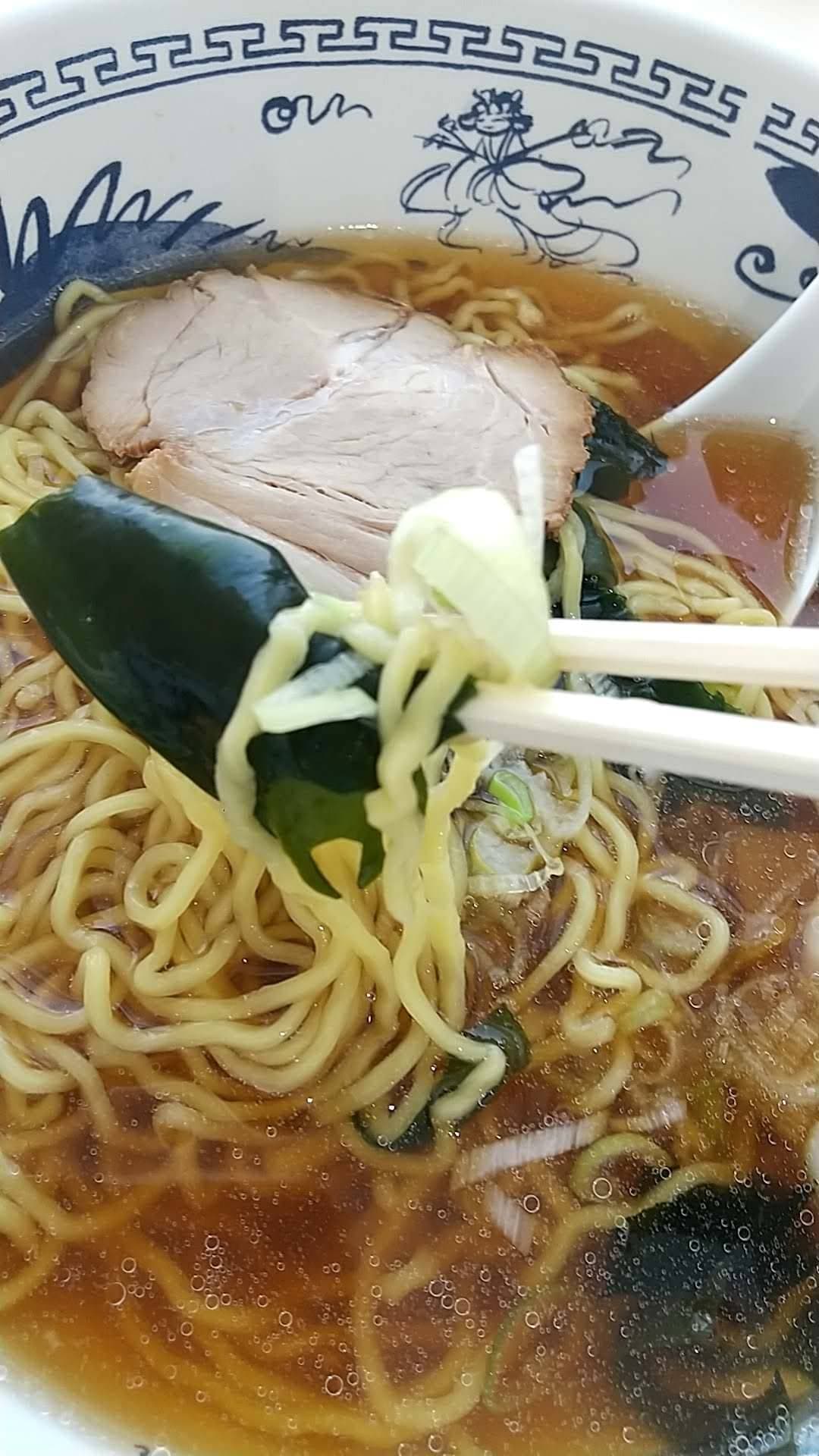 鮫洲運転免許試験場　食堂　醤油ラーメン　わかめ