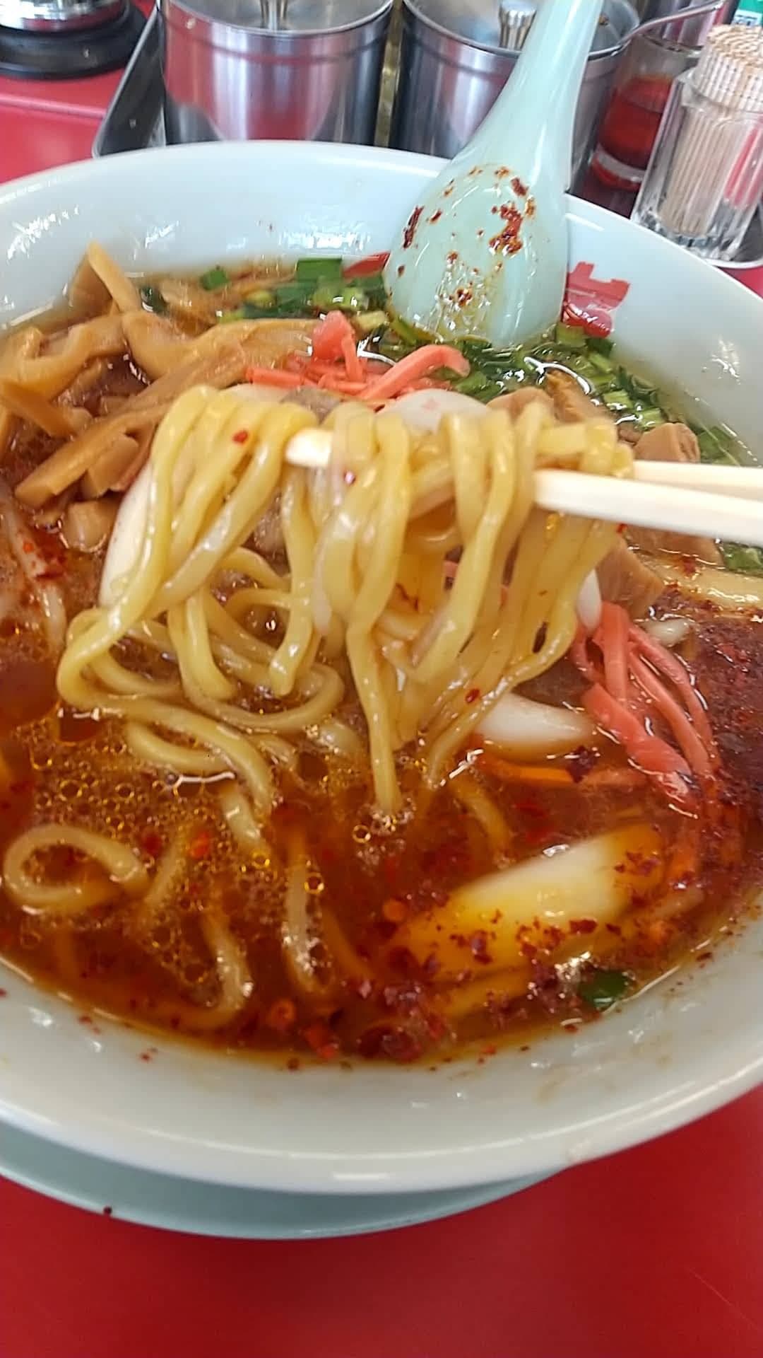 山岡家　旨辛とんこつラーメン　麺