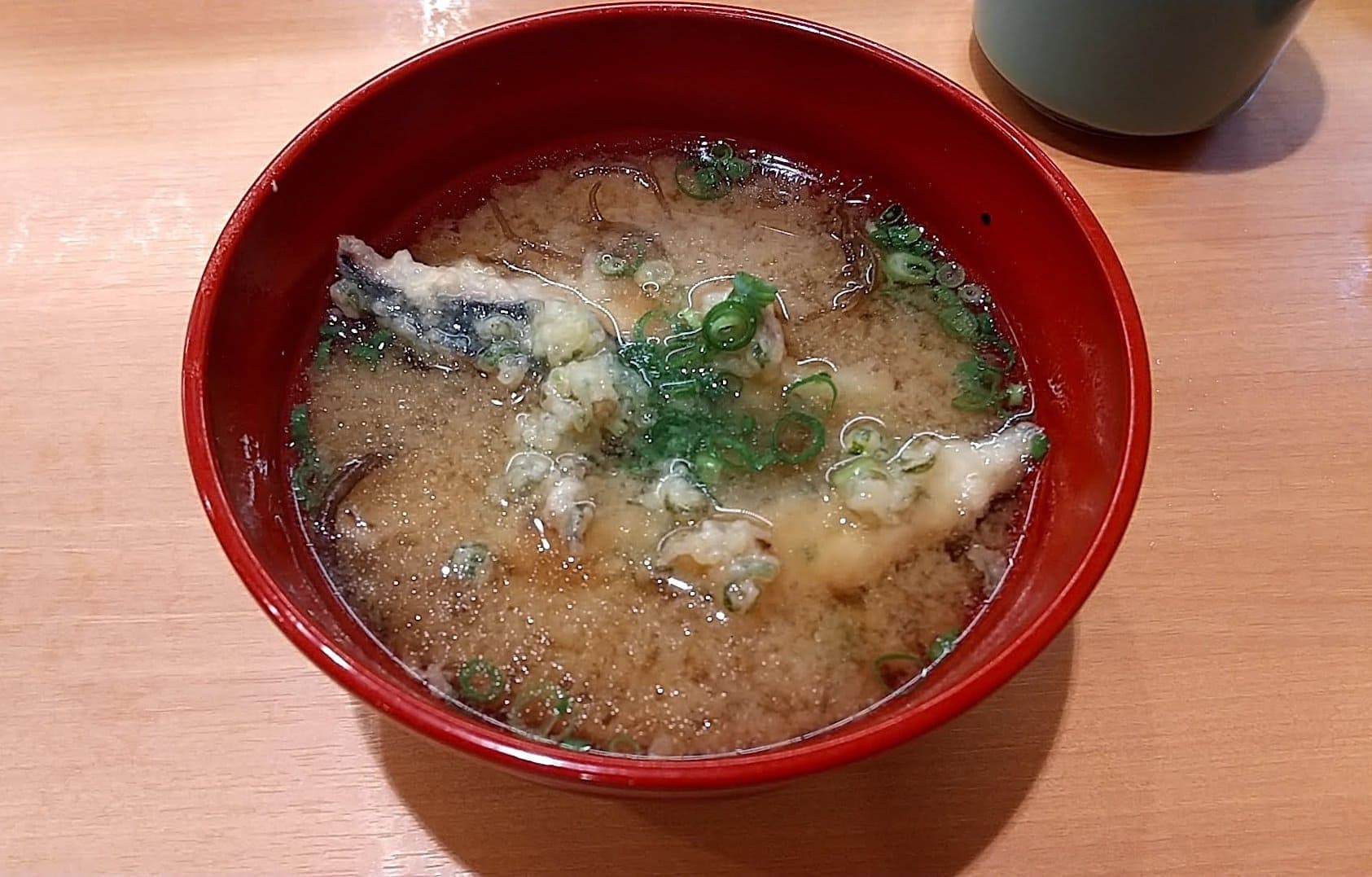 銚子丸　秋の味覚　宗田かつおとふのりの味噌汁