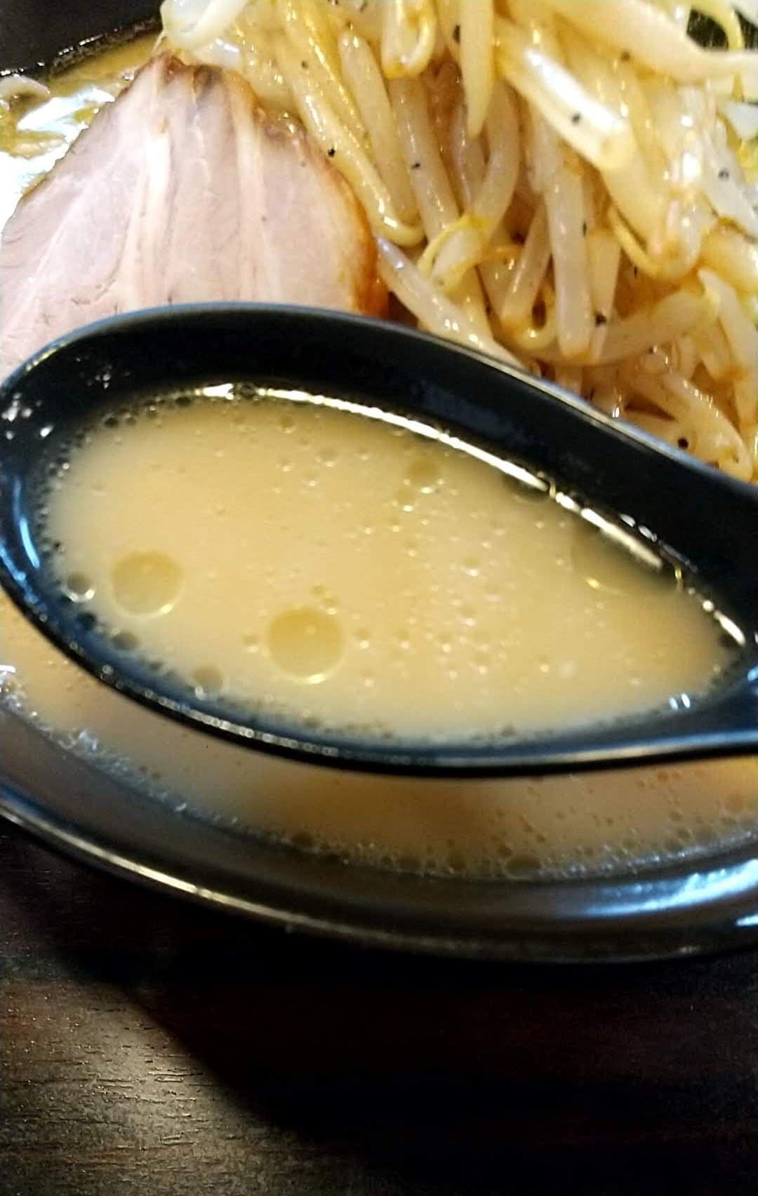 ラーメン道楽 鮫洲本店　もやしラーメン　スープ