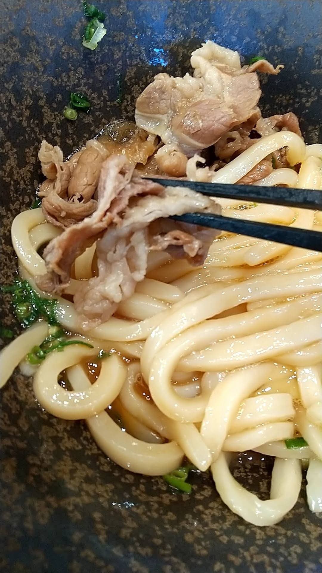 山本本気うどん　牛肉釜玉うどん　牛肉