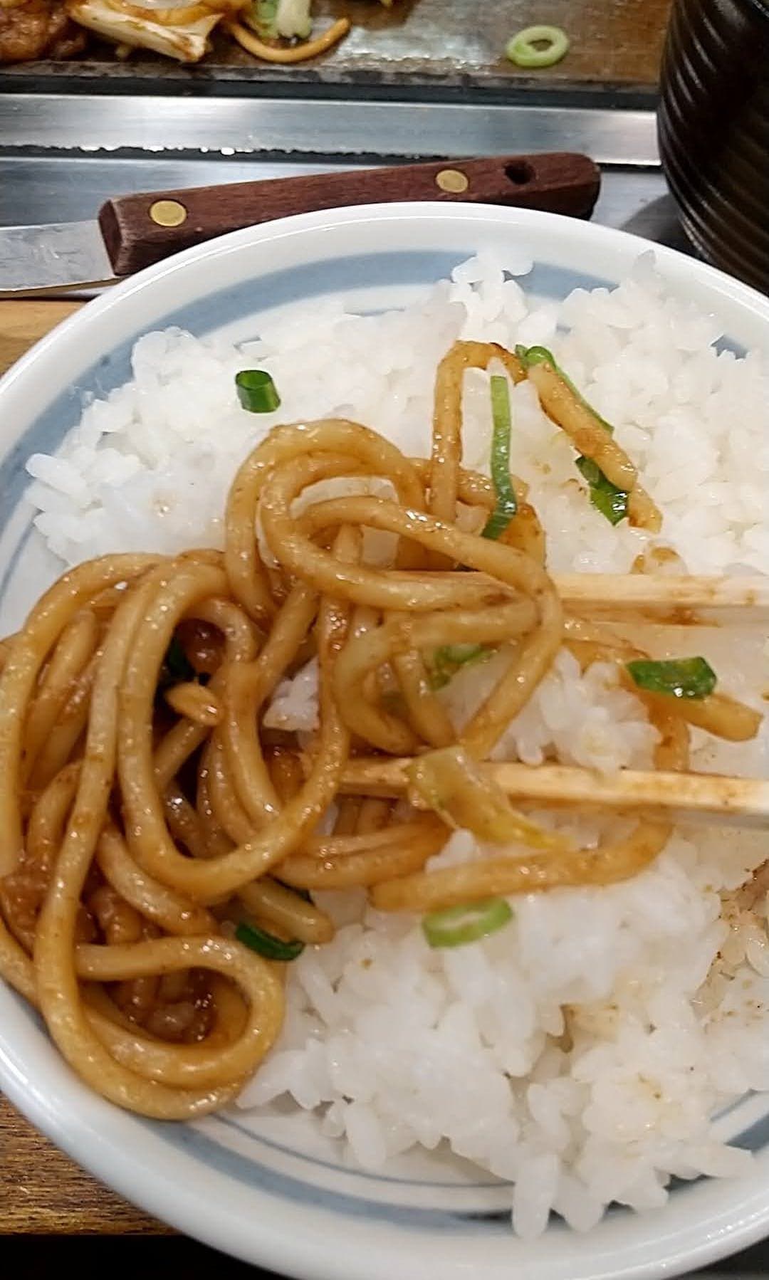 長田本庄軒　ぼっかけ焼きそば ご飯と２