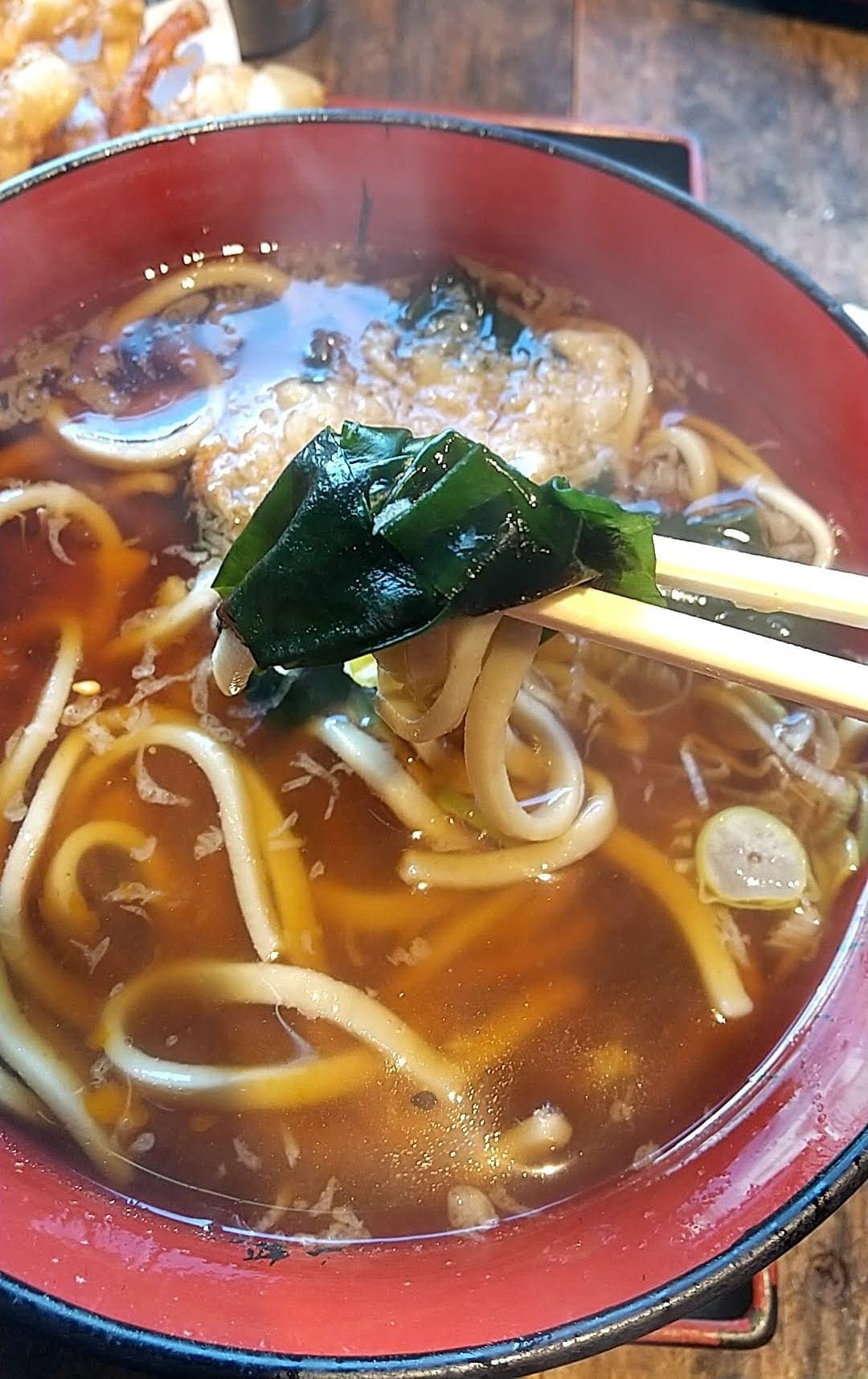 蕎麦さだはる 西新橋店　天ぷらそば　わかめ