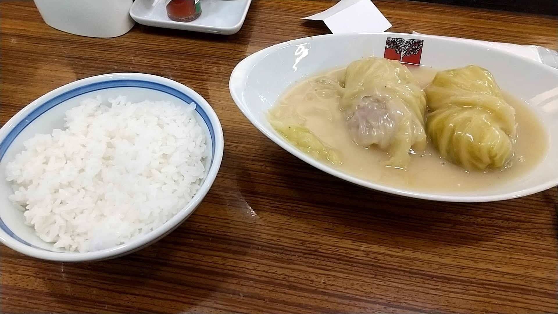 洋食アカシア 羽田空港第2ターミナル店でロールキャベツ2貫＋ご飯　注文