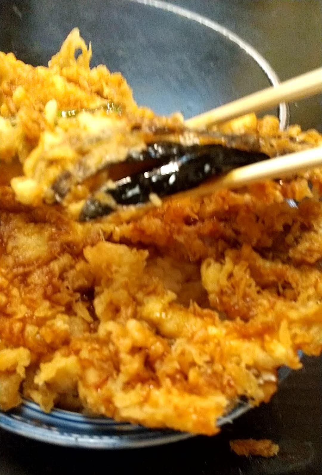 大田市場　かんだ福寿　江戸前穴子天丼　ナスの天ぷら