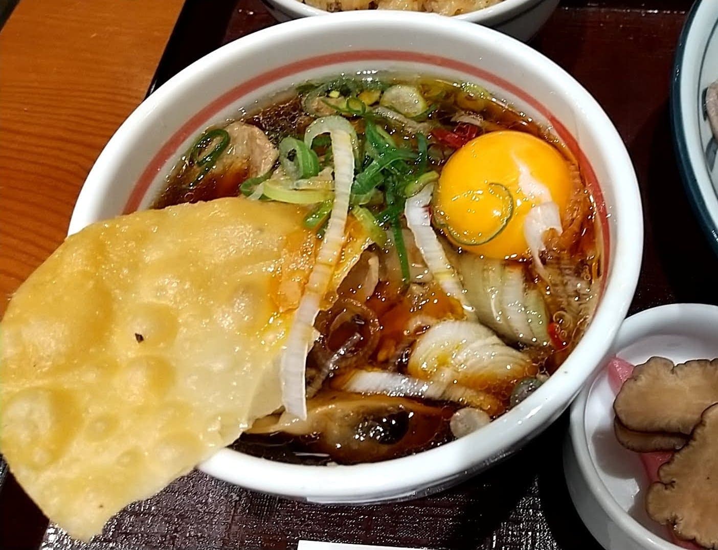 乱切り蕎麦と天丼 一の井　旨辛肉そば