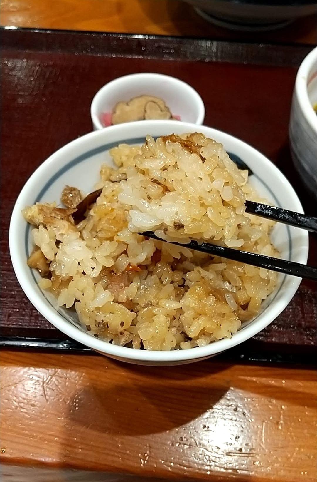 乱切り蕎麦と天丼 一の井　とり飯