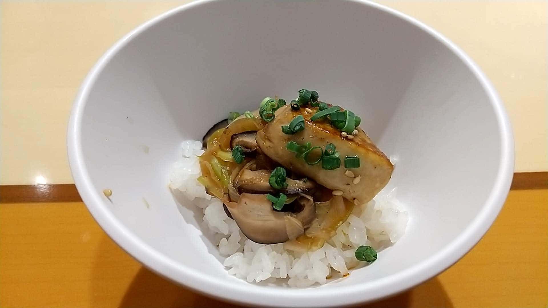 レストラン カシュカシュ　フォアグラ丼食べる