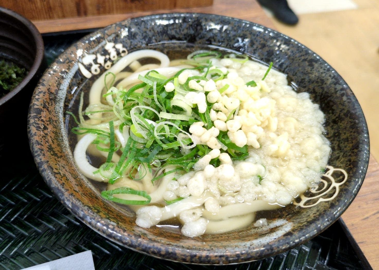 はなまるうどん　焼き海苔バター温玉うどん　うどん