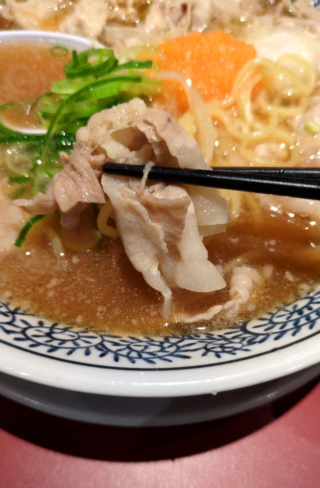 丸源ラーメン　「熟成醤油ラーメン 肉そば」　豚肉