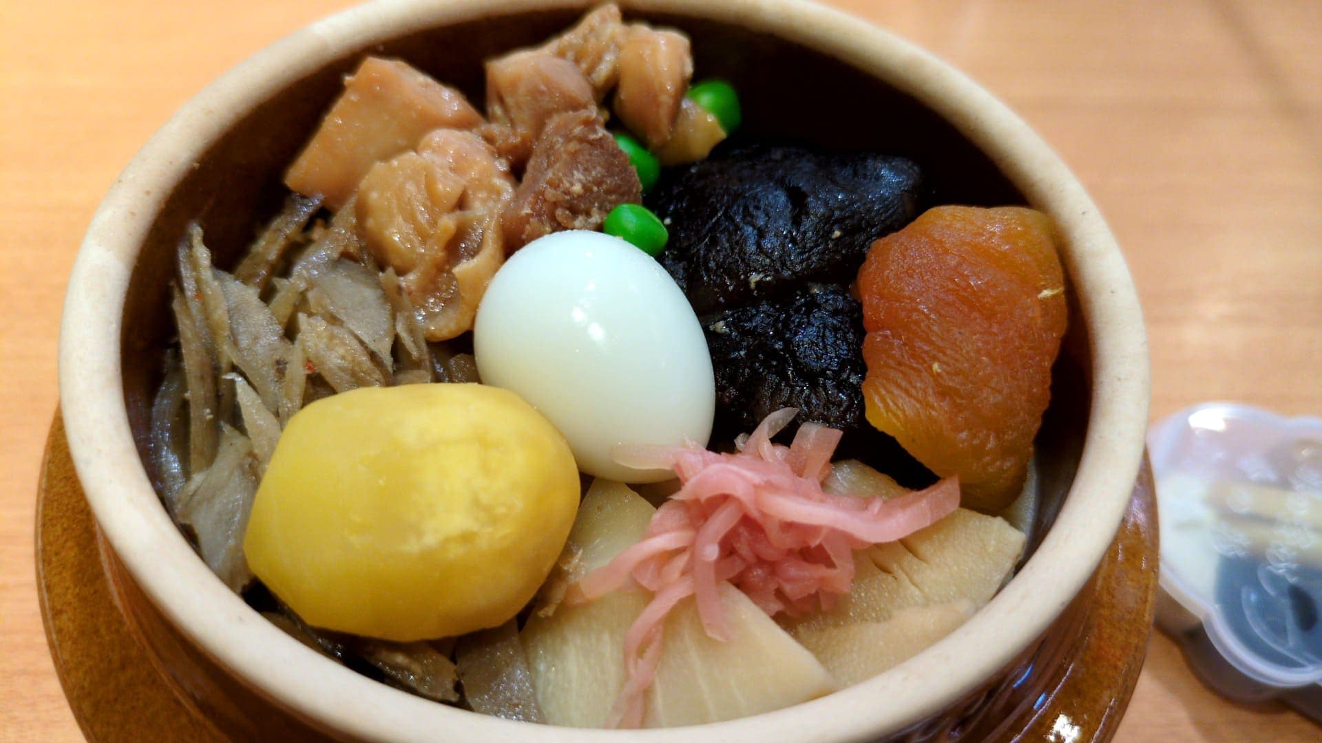 横川サービスエリア　峠の釜飯　具沢山