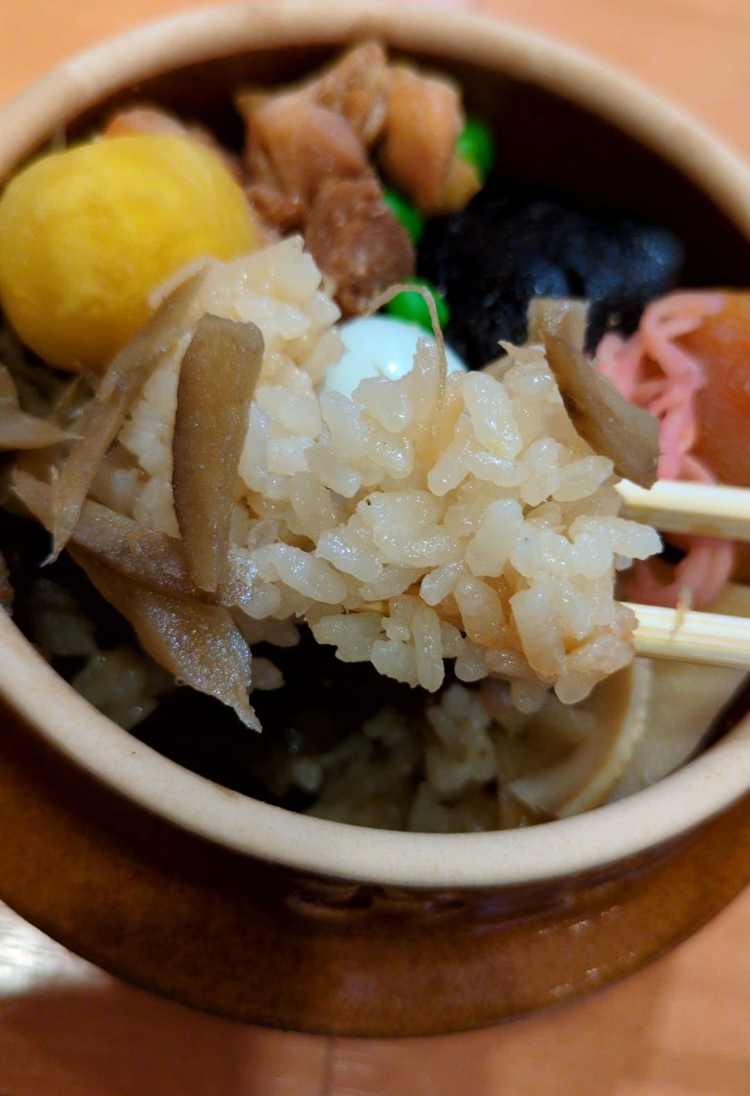 横川サービスエリア　峠の釜飯　茶飯