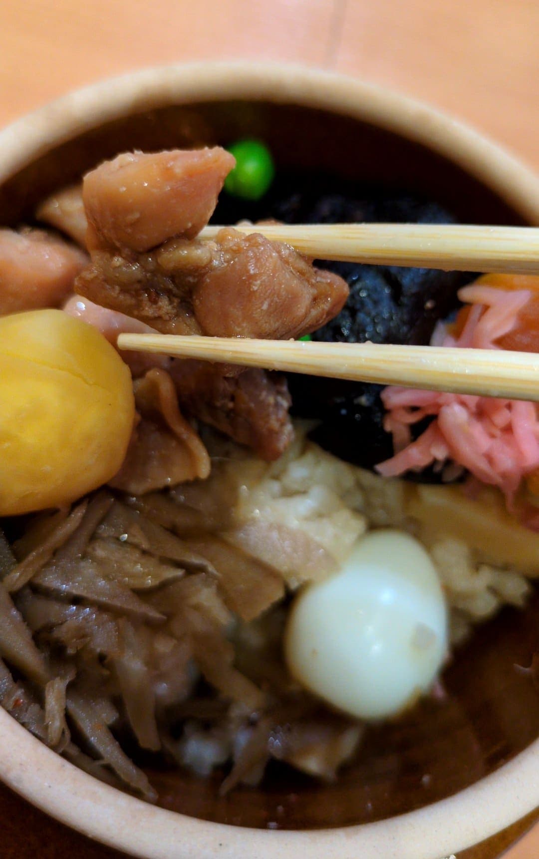 横川サービスエリア　峠の釜飯　鶏肉