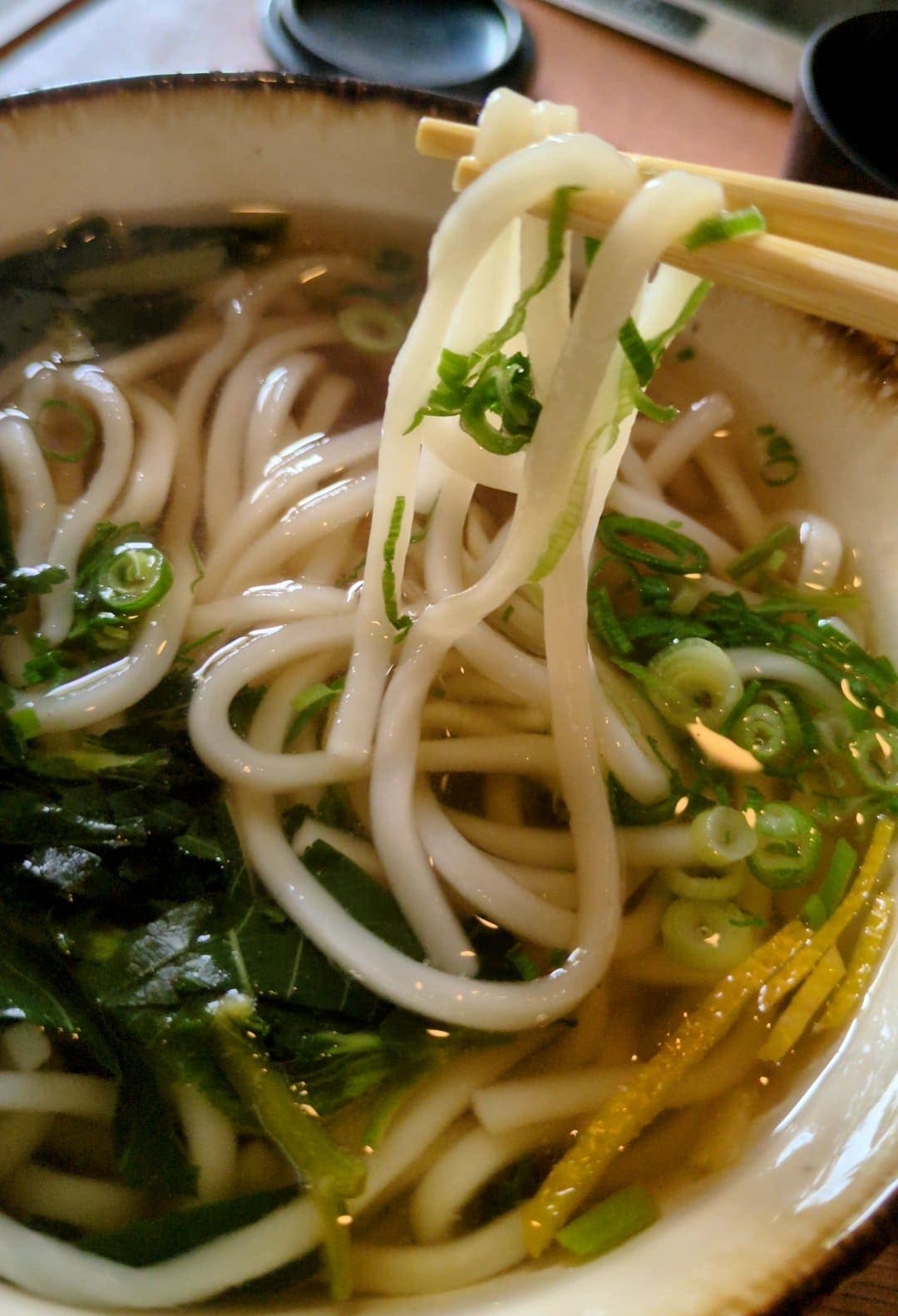 天山湯治郷　楽天　食事　うどん　食べる２