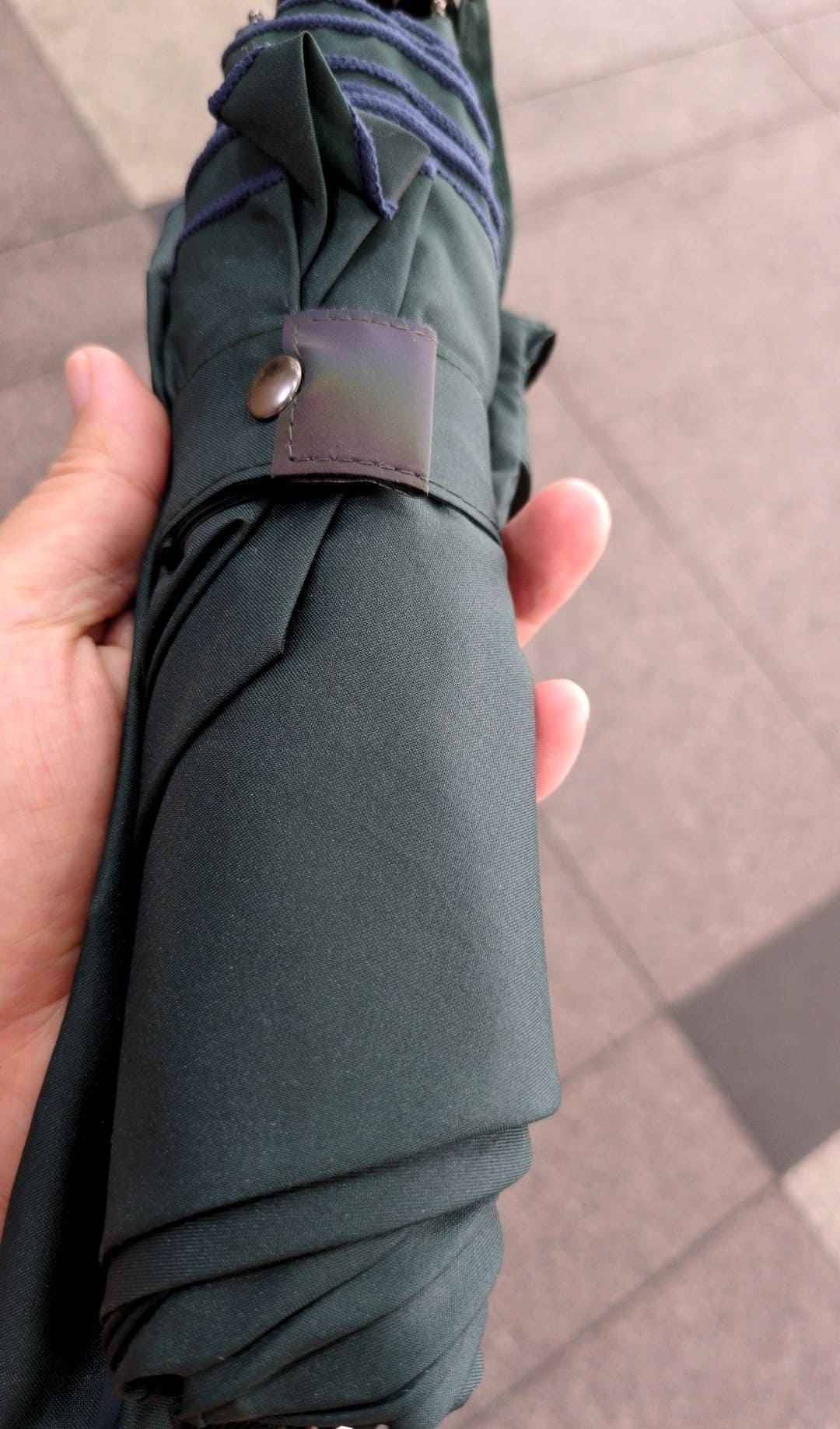 OUTDOOR 雨晴兼用折り畳み傘　カバー外す