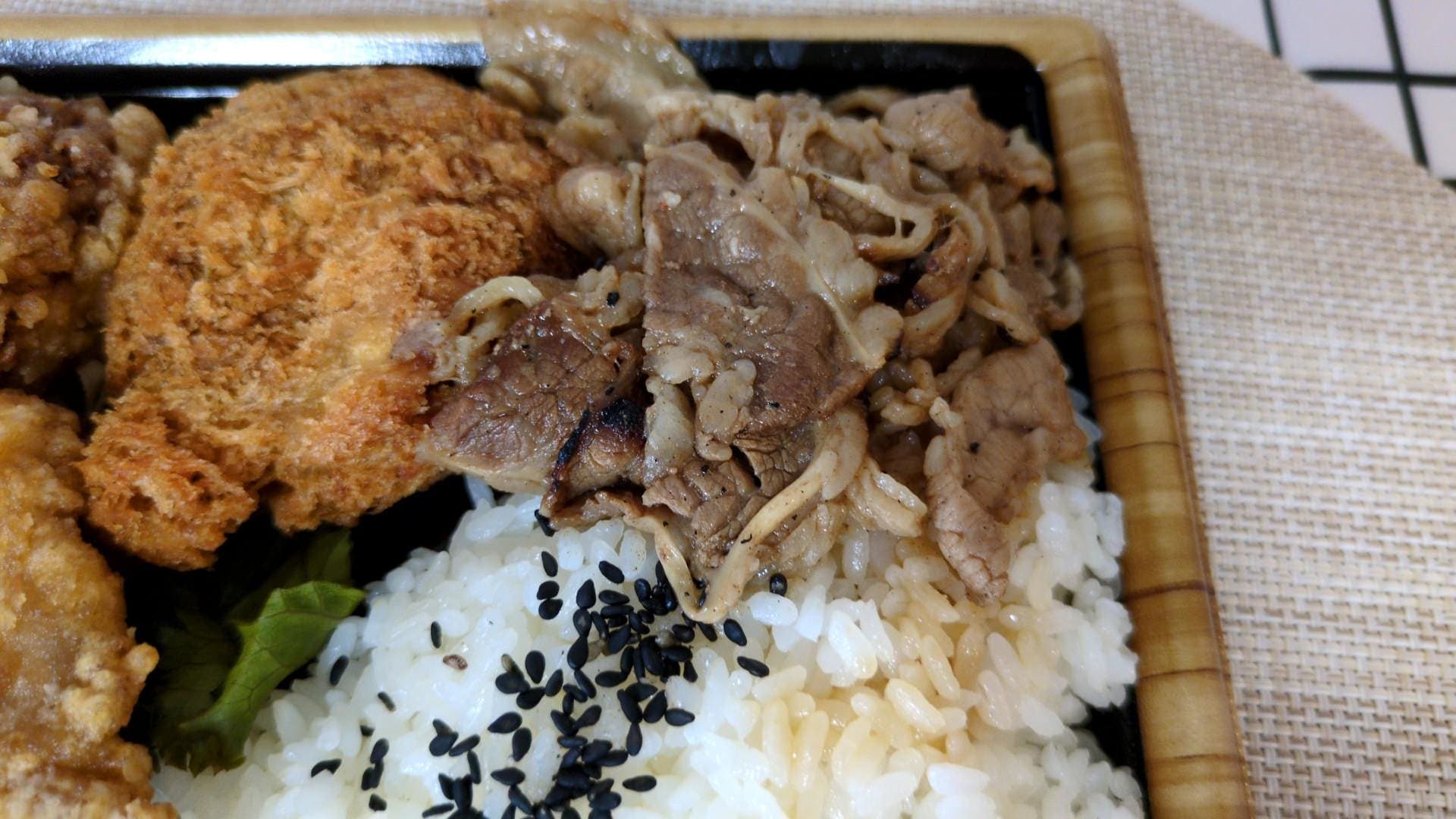 肉のヤマ牛　ヤマ牛弁当　カルビ