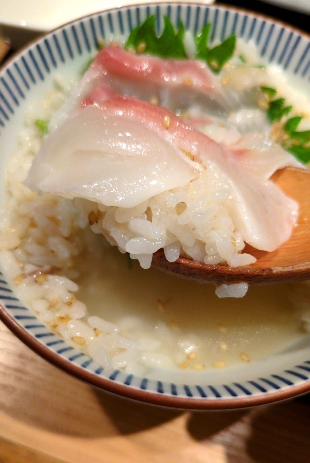 近畿大学水産研究所　近大お魚づくし御膳　鯛茶漬け食べる