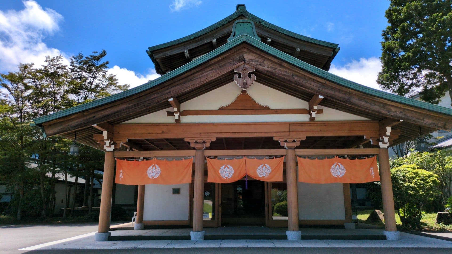 龍宮殿本館 外観