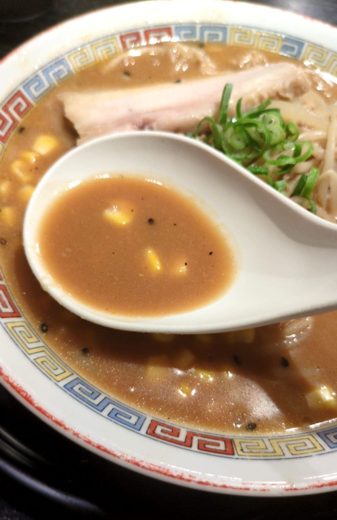 味噌ラーメン どさん子　元祖味噌○得　スープ