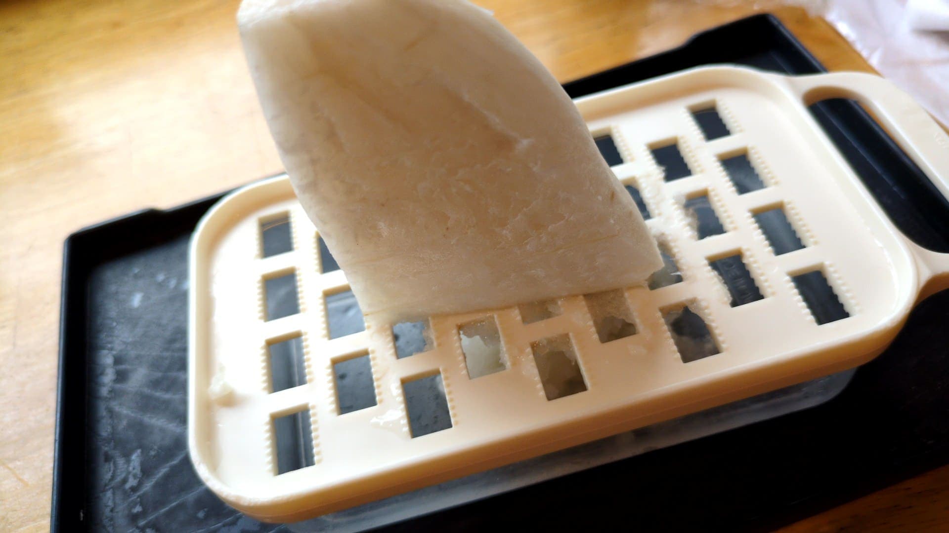 瀬谷そば　大根肉そば　大根おろし器