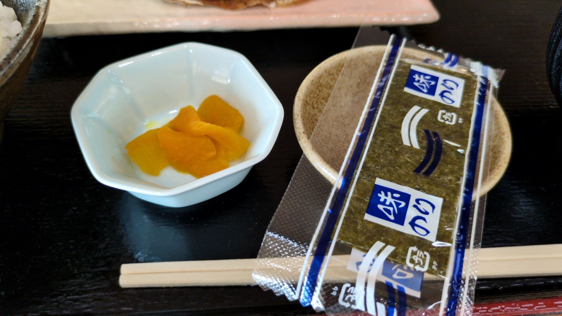道の駅マリンタウン　マリーナ展望レストラン　朝食　大アジ干物定食 漬物