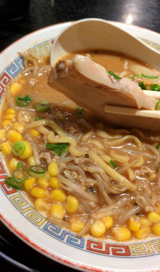 味噌ラーメン どさん子　元祖味噌○得　チャーシュー