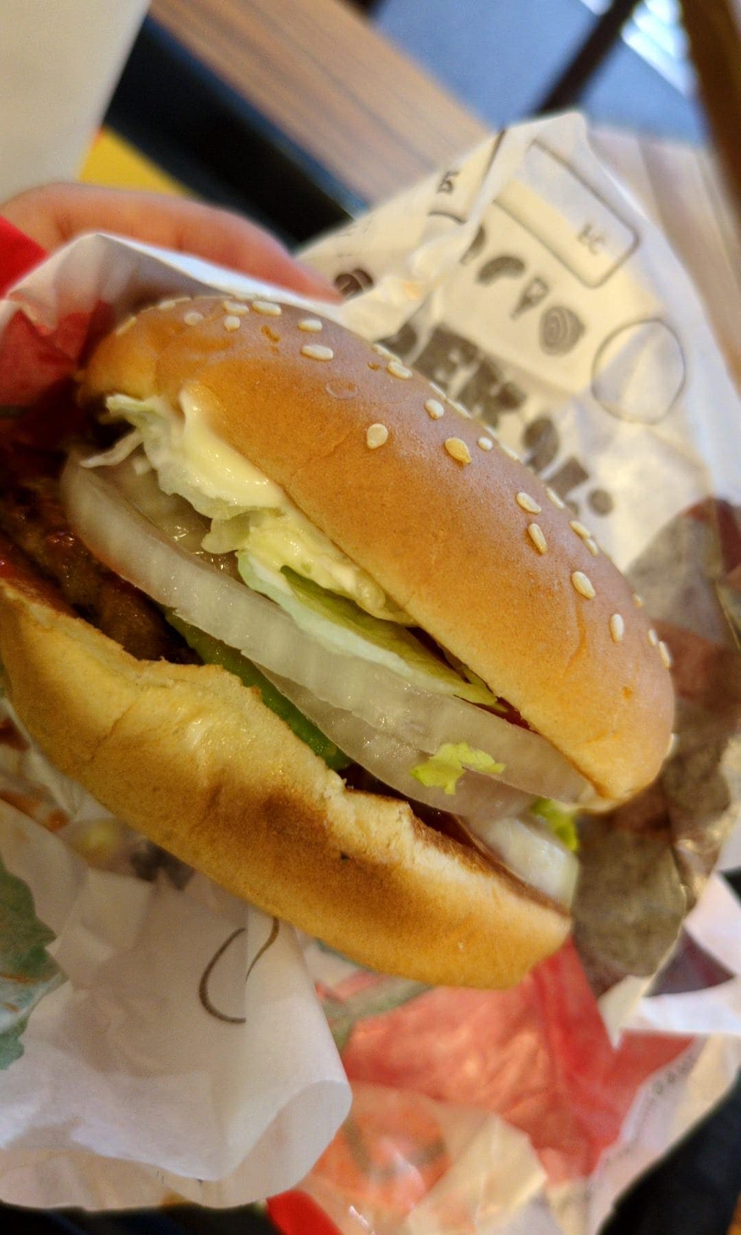 バーガーキング　アボカドワッパーJr.セット　食べる