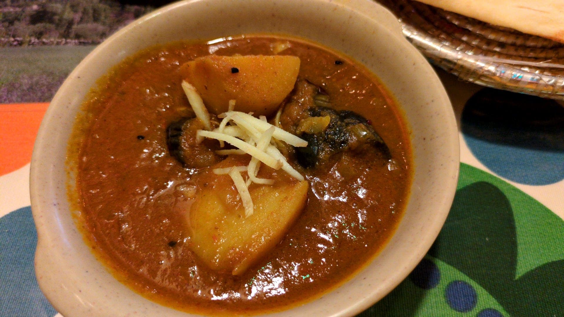 パキスタン家庭料理ザイカホリデーランチ　カレー