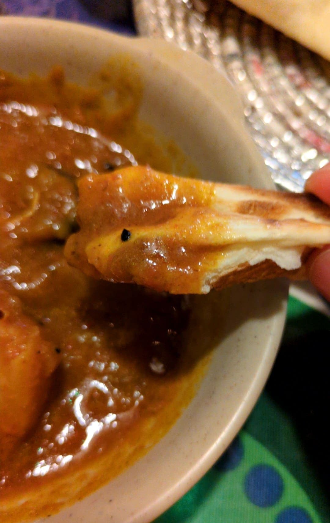 パキスタン家庭料理ザイカホリデーランチ　カレー食べる