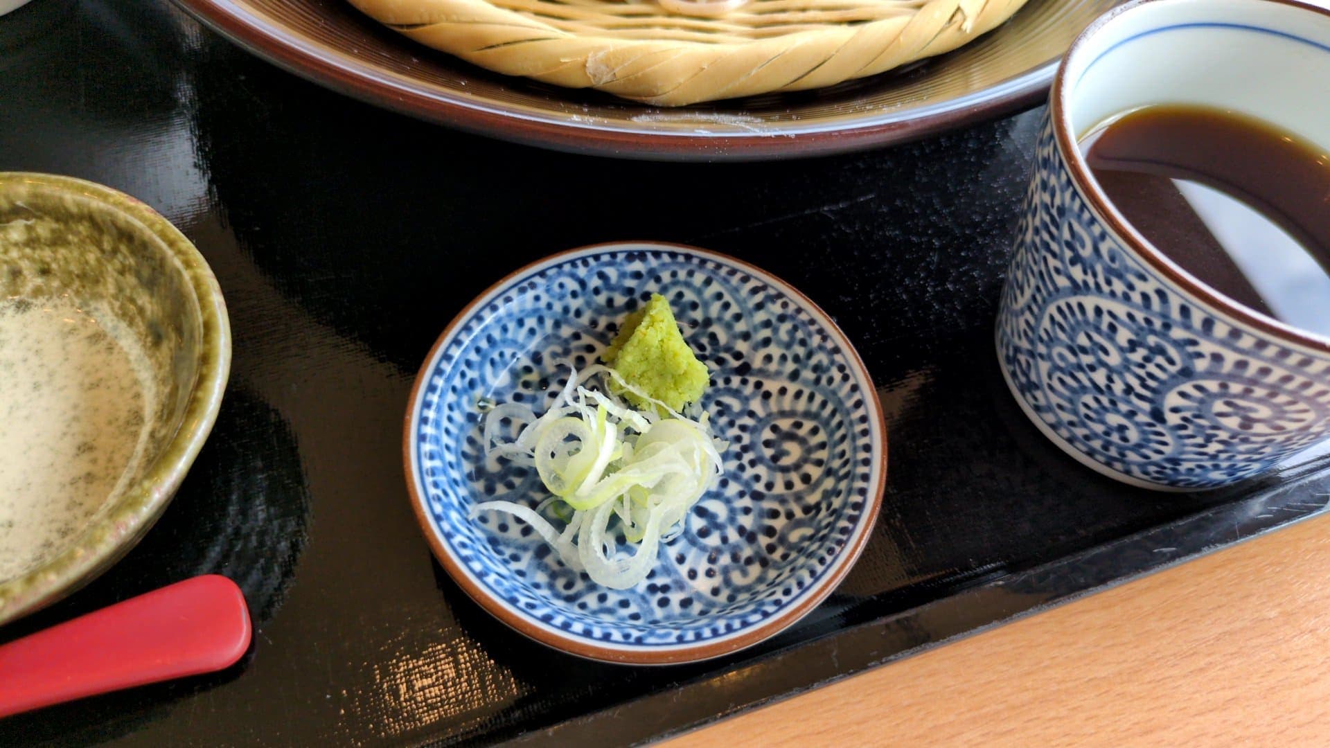 伊豆伊東　赤沢日帰り温泉　レストラン　選べるミニ丼蕎麦セット　薬味