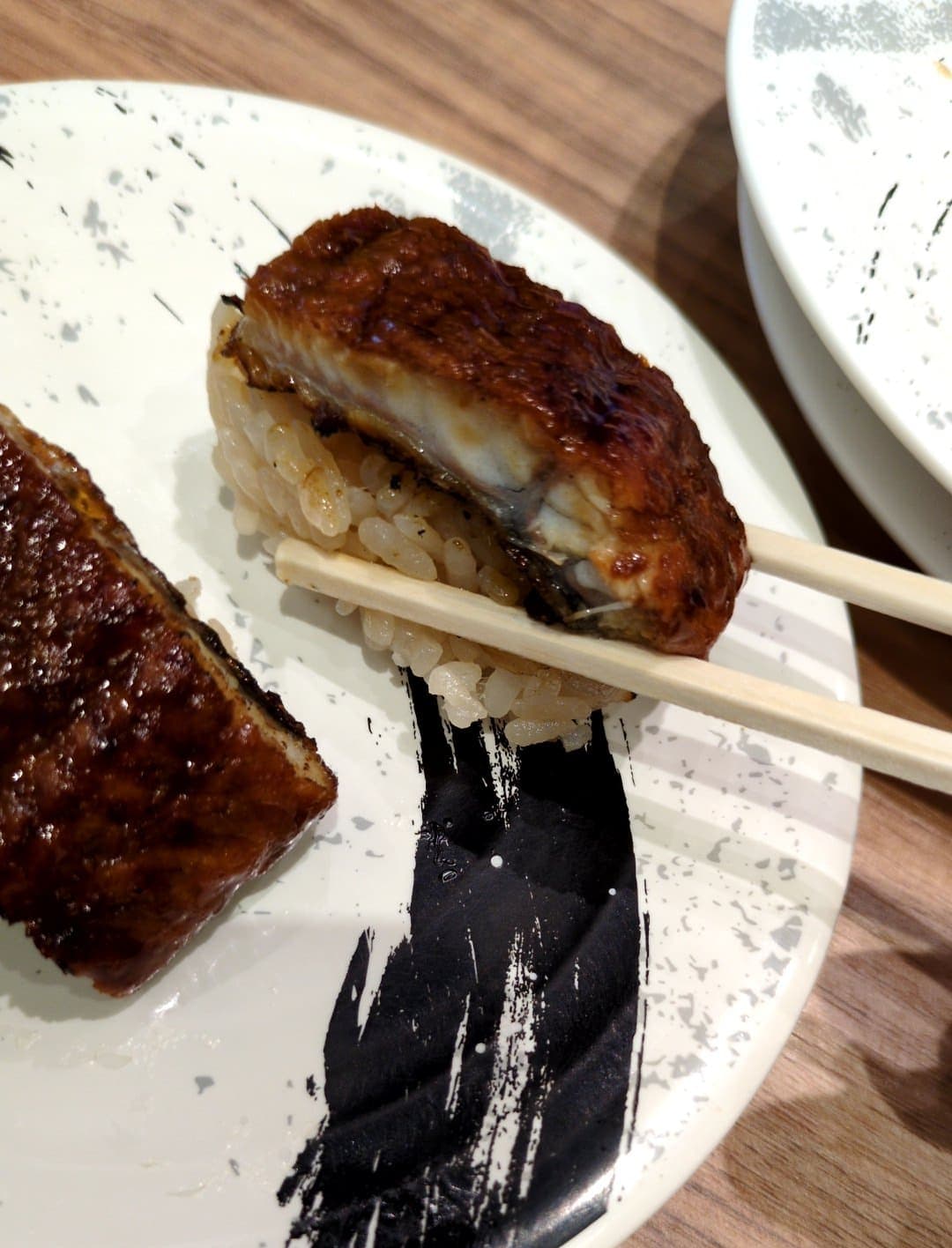 回転寿司みさき　「厚みは、旨みだ。」フェア　うなぎ食べる