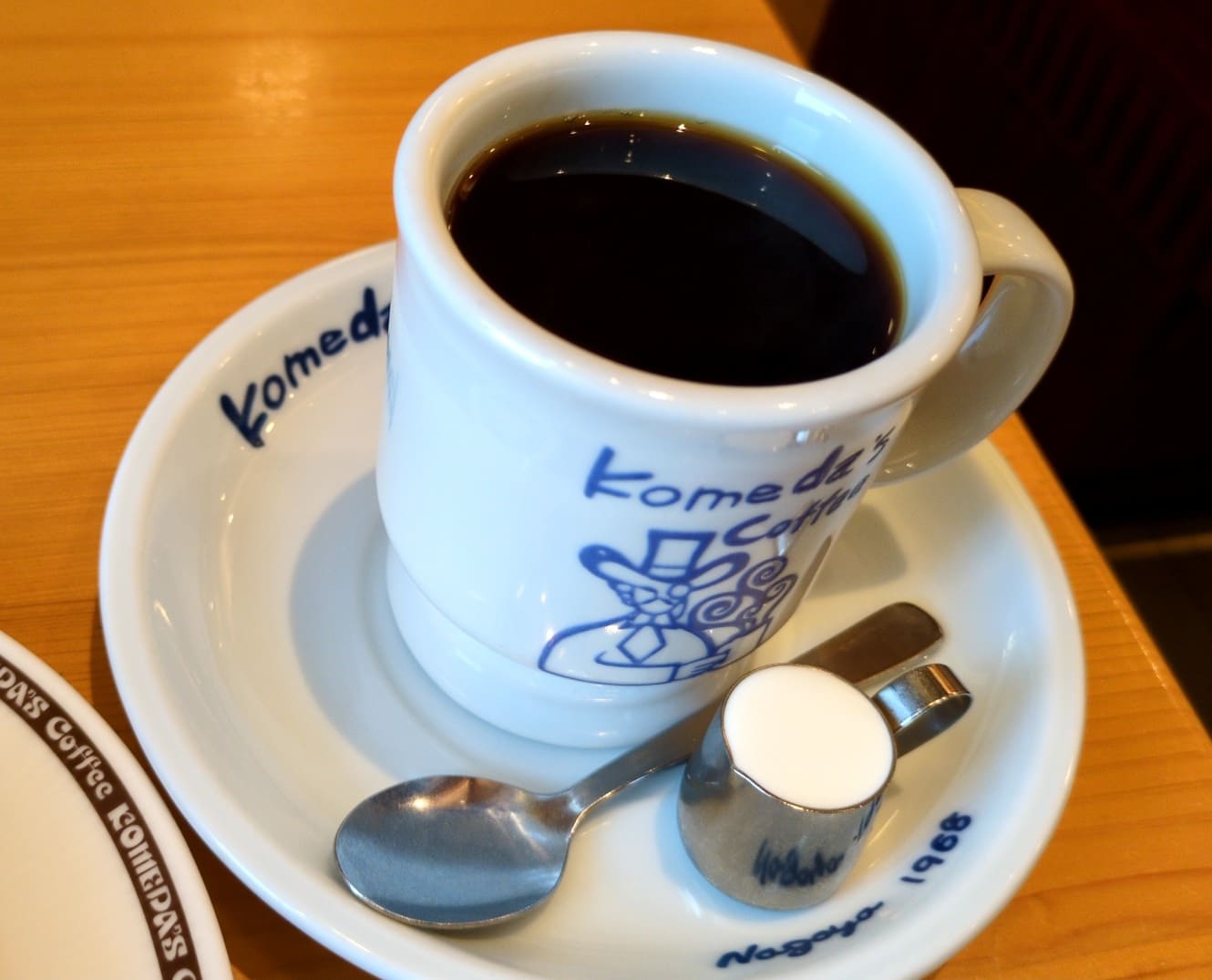 コメダ珈琲店 瀬戸内レモンケーキセット コメダブレンド