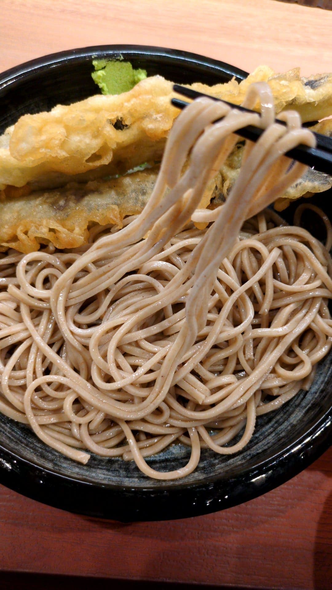 十割そば さがたに なすおろしそば 食べる1